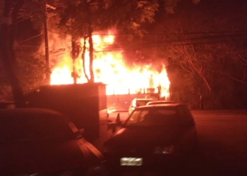 URGENTE: ( FOTOS) GUERRA NO RECREIO!! TIROTEIO, INCÊNDIO E CAOS NESSA NOITE!!
