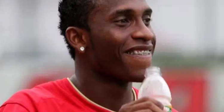 Ex-jogador do Flamengo torna-se foragido da Justiça