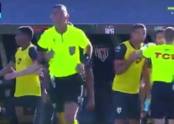 Expulsão Polêmica: Jair Ventura Recebe Cartão Vermelho em Clássico Contra o Flamengo