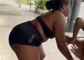 ( Video) Treta Congelante: Mulher Acaba em Bacia de Gelo Após Briga em Comunidade