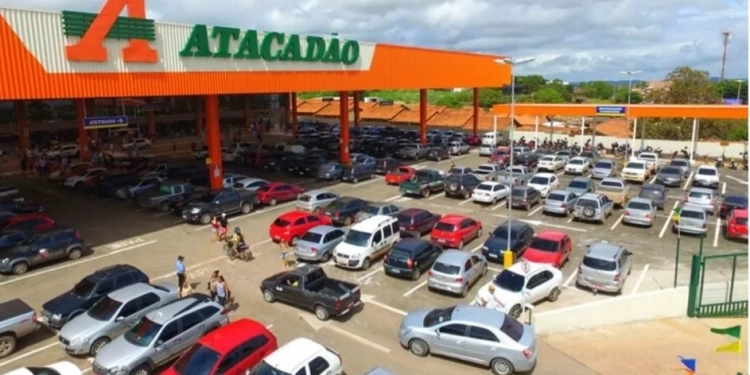 Atacadão está precisando de Repositor, caixa, Operadores de cartão – 1.680,30 com e sem experiência