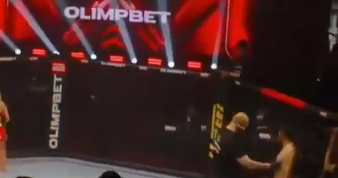 ( VIDEO) Escândalo no MMA: Lutador Ataca Ring Girl e é Retaliado Pelo Público