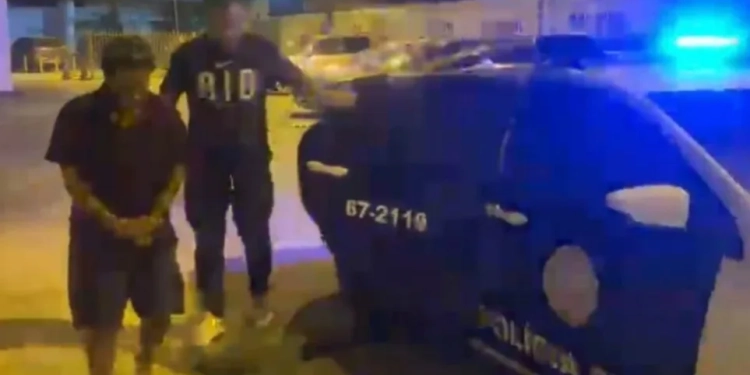 Mulher Joga Namorada da Janela Após Discussão Aciada em Santa Cruz