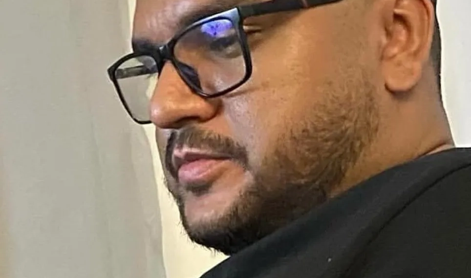 Empresário é executado em DRIVE-THRU num bairro na Zona Oeste