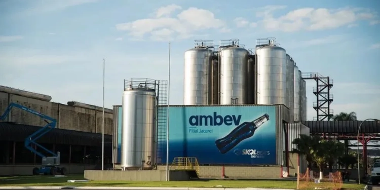 Ambev toma atitude radical para Auxiliar Vítimas das Enchentes no Rio Grande do Sul
