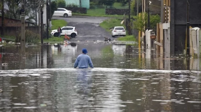 Atualização: Enchentes Devastadoras no Rio Grande do Sul com Mortes, Desaparecidos e Centenas de Milhares de Desalojados