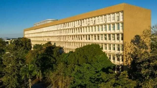 Prefeitura do Rio e UFRJ se Unem para Restaurar o IFCS: Um Novo Capítulo para a Educação e o Patrimônio Histórico
