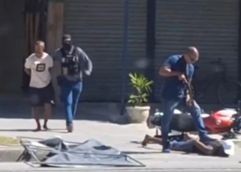 ( Vídeo) Dois milicianos presos nesse momento em Seropédica
