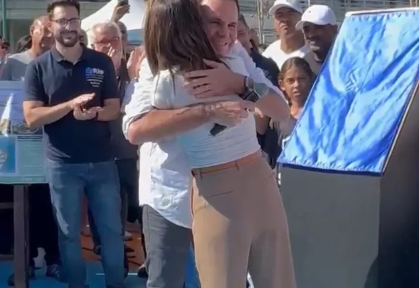 Prefeito Eduardo Paes Pede Desculpas Públicas a ex subprefeita Durante Inauguração no Rio