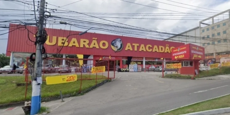 Tubarão Atacadão está Precisando de currículos para vagas de emprego atender, estoque, limpeza – R$ 1.650,76 – loja de utilidades domesticas, eletros