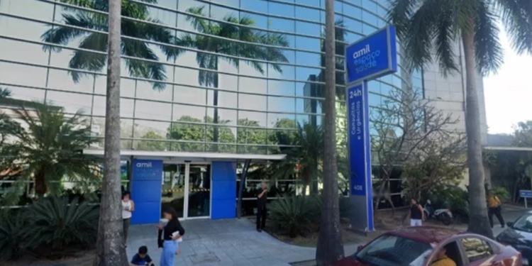 Amil está precisando de  estoquista, recepcionista, assistente de hotelaria – 1.630,12 – com e sem experiência