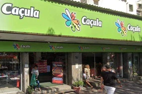 Caçula está precisando de auxiliar de serviços gerais, operador de loja, operador de logística 1, motorista – R$ 1.744,90 – com e sem experiência