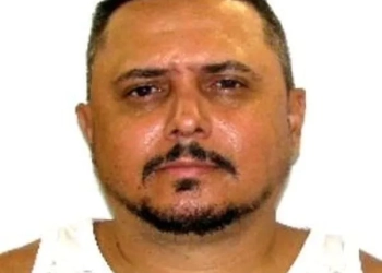 Ex atacante do Vasco é preso por homicídio na Zona Oeste