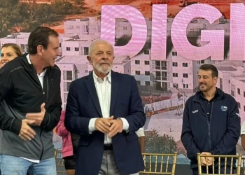 Lula e Eduardo Paes Inauguram Primeiras Unidades do Morar Carioca na Favela do Aço