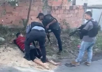 ( Video) Ex-integrante de Milícia e Comparsa Presos por Homicídio e Ocultação de Cadáver