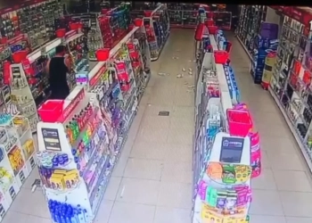 Policial reage assalto e mata assaltante na Zona Oeste