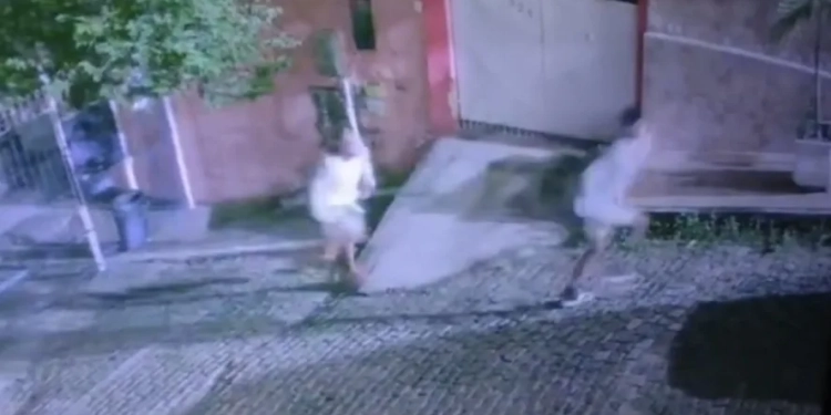 Casal Gay Escapa de Ataque Armado por Vizinho em Campo Grande