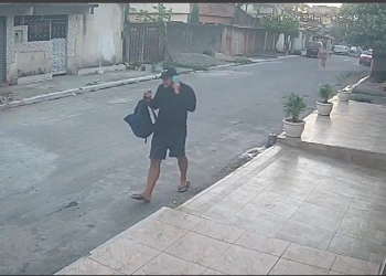 VÍDEO: Pai e Filho Mortos em Tentativa de Assalto Flagada por Câmeras
