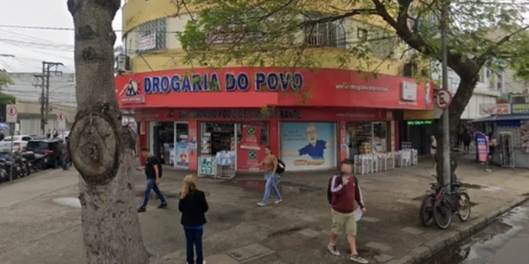 Drogaria do povo está precisando de  limpeza, caixa, atendente, farmacêutico – R$ 1.540,90  – com e sem experiência