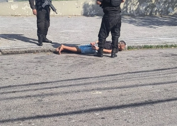 Mulher Morta e Filha Gravemente Ferida em Ataque a Facadas