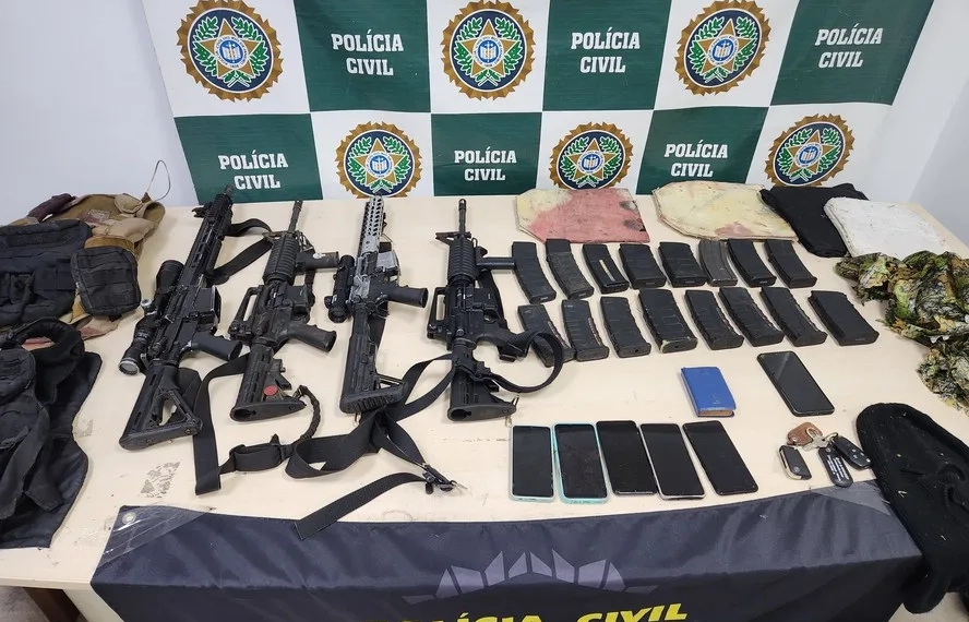 Quatro milicianos morrem em confronto com a PRF no Rio