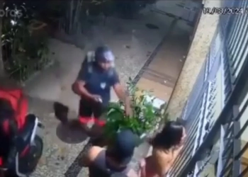 Assalto em Botafogo: Motociclistas Disfarçados de Entregadores Roubam Grupo e Exigem Desbloqueio de Celular