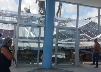 Teto de santuário desmorona e deixa duas vítimas fatais e vários feridos.