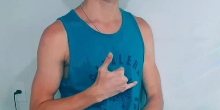 Jovem de 22 Anos é Agredido por Pessoas em Situação de Rua