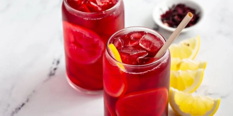 4 receitas de chás com hibisco e os benefícios para saúde