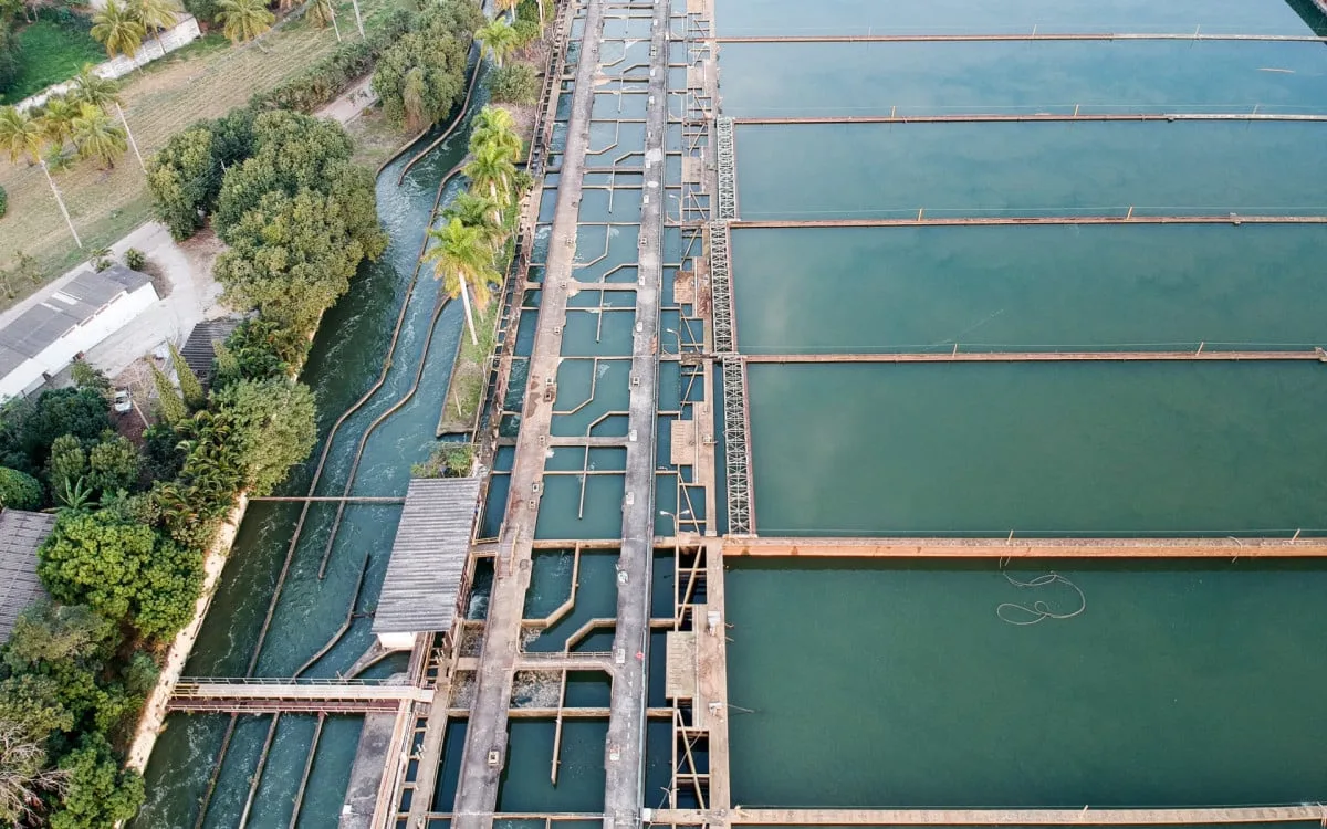 Cedae posterga a manutenção preventiva anual do Sistema Guandu-Lameirão no Rio de Janeiro.