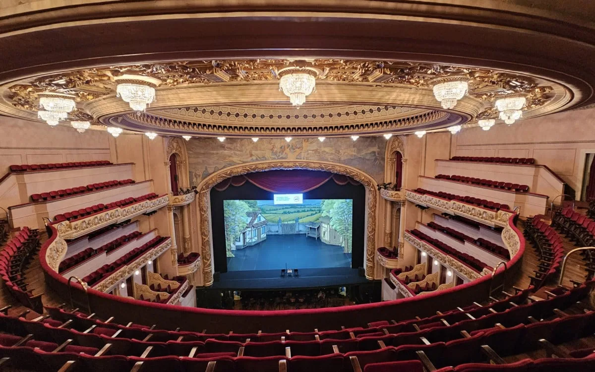 Revitalização do Palco do Theatro Municipal do Rio de Janeiro