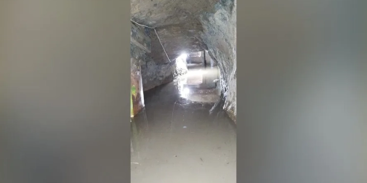 Presos escavam túnel para tentar fugir de penitenciária em Bangu