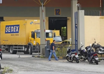 Correios Abrem Seleção com Mil Vagas de Nível Superior e Salário Inicial de R$ 6.872
