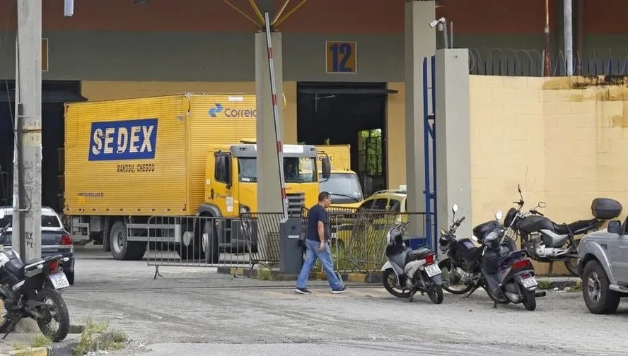 Correios Abrem Seleção com Mil Vagas de Nível Superior e Salário Inicial de R$ 6.872