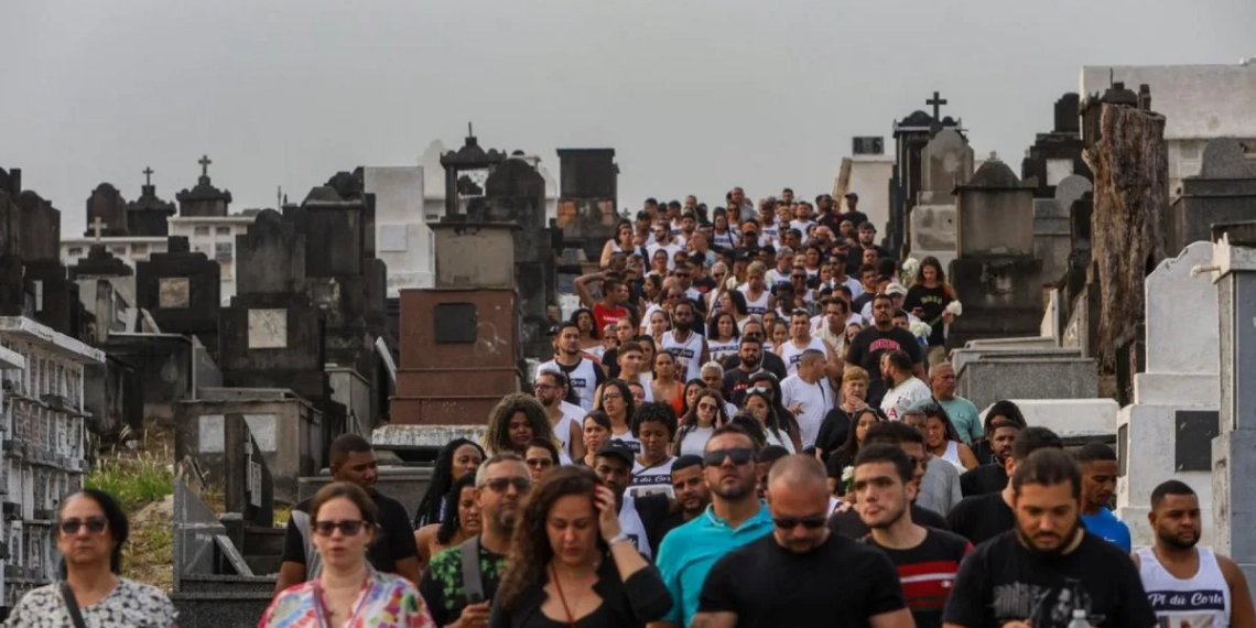 Família Enterra Barbeiro Morto com Tiro no Rosto em Bangu: ‘Injustiça’
