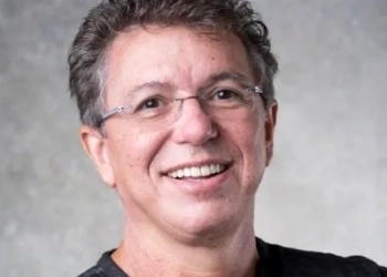Boninho no SBT? Ex-diretor do BBB assume novo projeto matinal, diz site