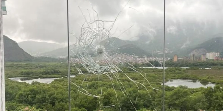 Apartamento do governador é alvo de tiros no Rio