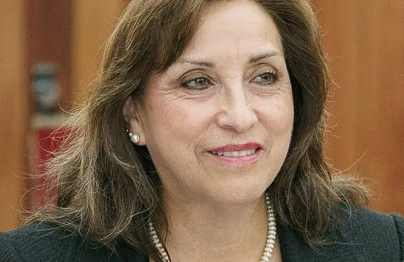 A Polêmica Proposta de Dina Boluarte sobre Pena de Morte