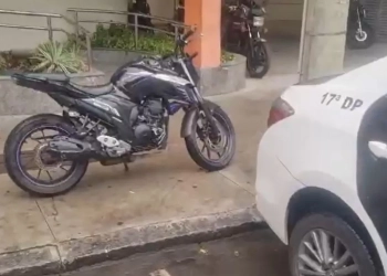 Polícia Civil resgata moto e celular de homem sequestrado e prestes a ser executado no Caju