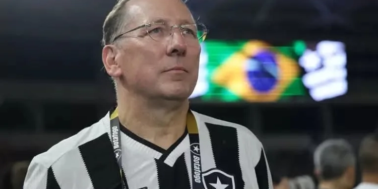 John Textor e a Surpreendente Homenagem aos Funcionários do Clube