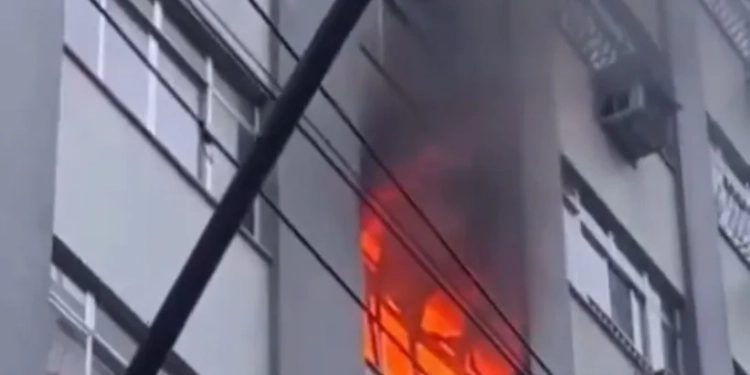 Tragédia no Rio: Incêndio em Apartamento Mata Professora aposentada