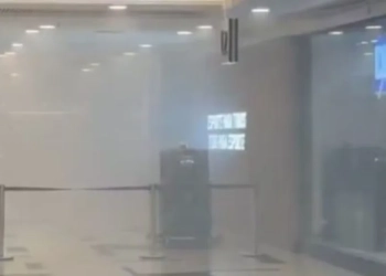 Shopping no Rio é evacuado após incêndio de grandes proporções atingir o segundo andar