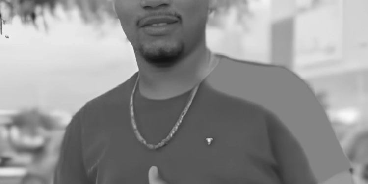 Jovem é Assassinado Após Foto com Gesto similar a Facção criminosa!! Evitem fazer esses sinais