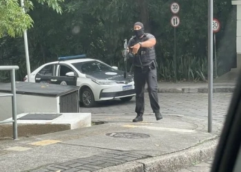 Policiais Civis Fazem Busca por Criminosos Dentro da Fiocruz