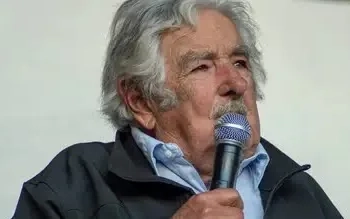 Pepe Mujica, ex-presidente do Uruguai, anuncia avanço de câncer e grava mensagem emocionada, ouça