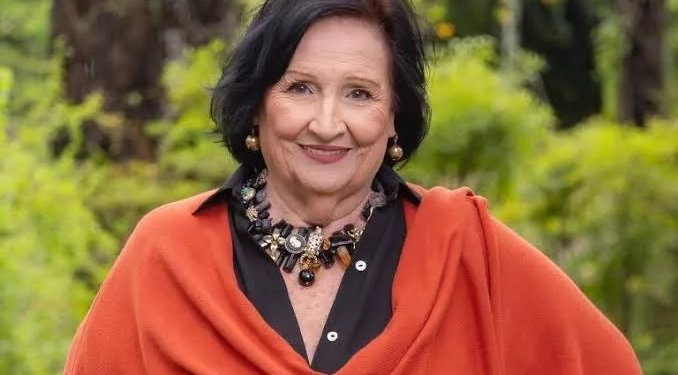 Dona Déa é internada e passa por cirurgia no Rio de Janeiro