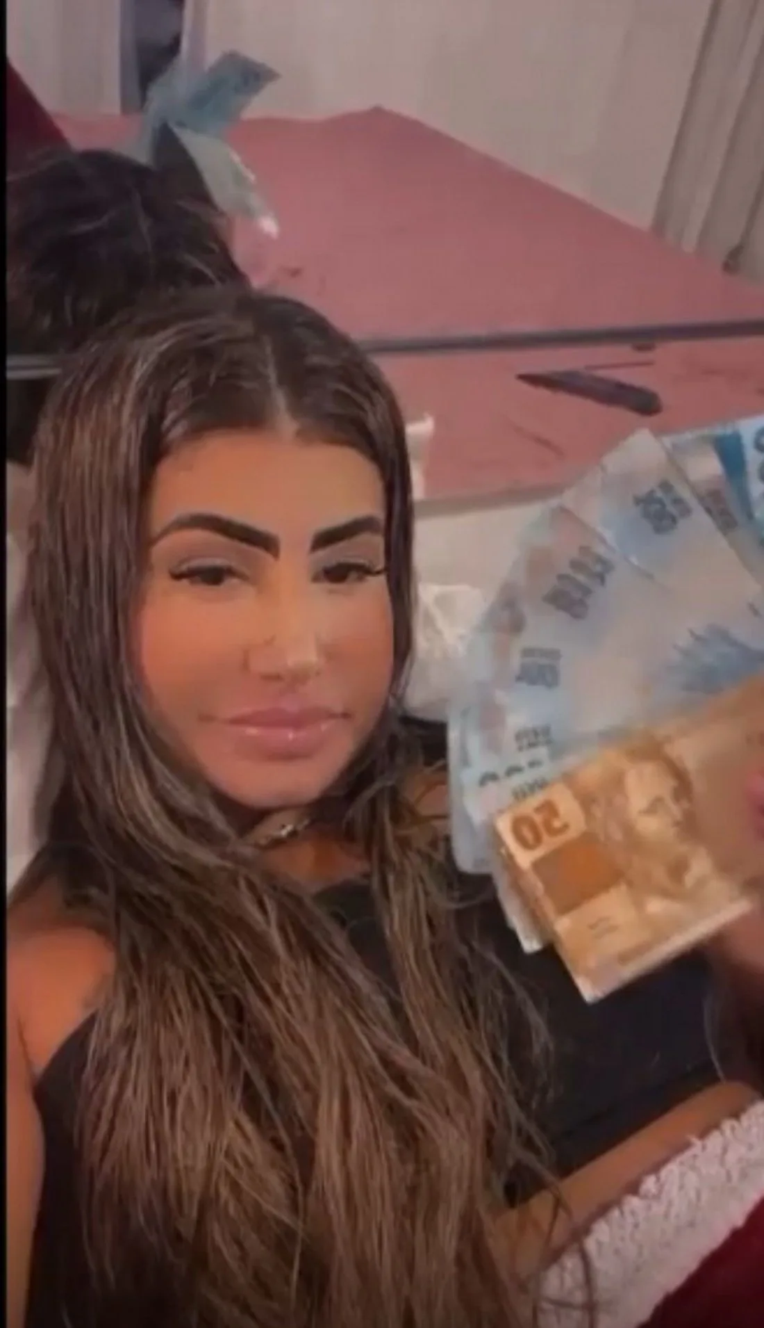 Influencer é presa em flagrante no Rio por receptação