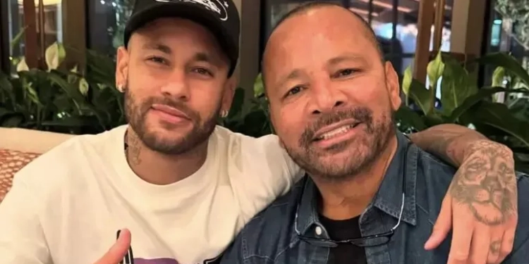 Pai de Neymar exige salário igual ao de Messi para transferência do craque à MLS
