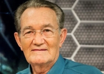 Léo Batista, aos 92 anos, está internado em estado gravíssimo no Rio de Janeiro