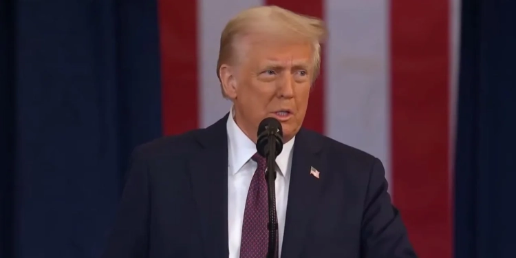 Trump Anuncia Nova Política: “EUA Reconhecerão Apenas Dois Gêneros